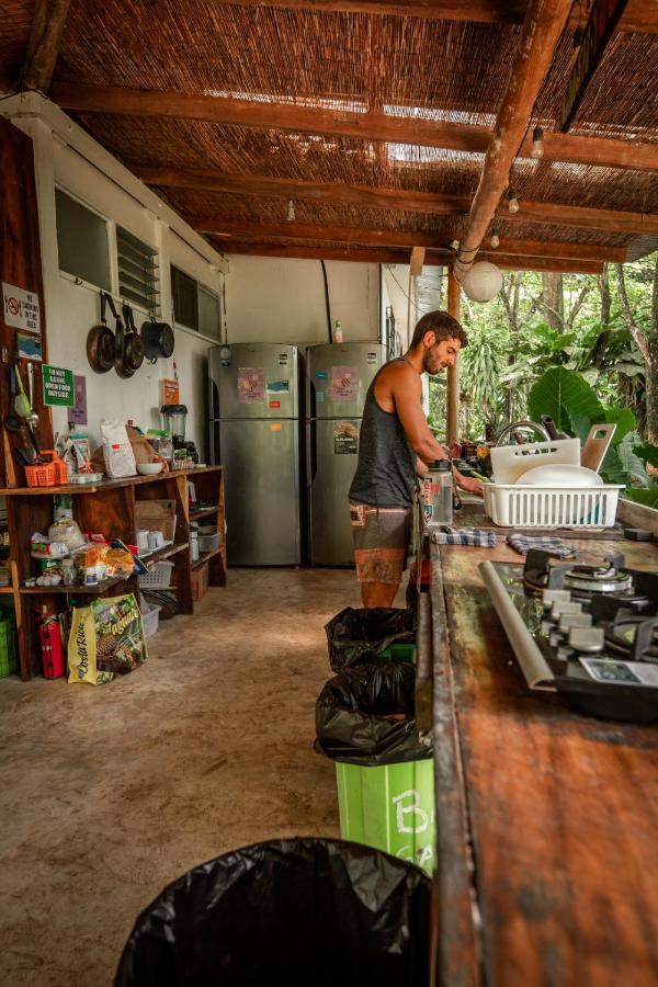 Akih Pods Hostel Playa Santa Teresa  Extérieur photo