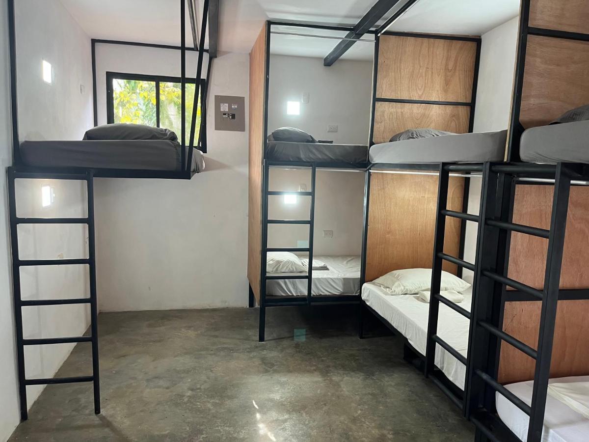 Akih Pods Hostel Playa Santa Teresa  Extérieur photo