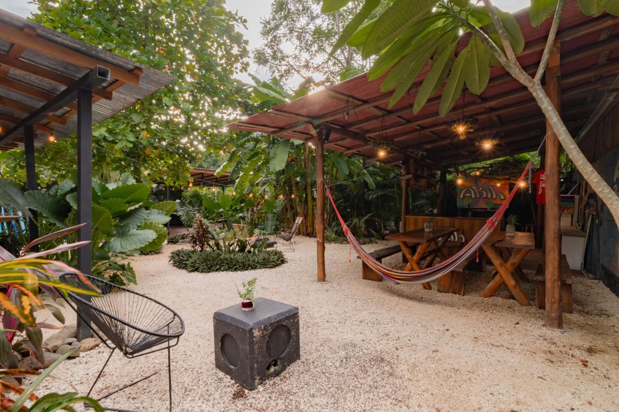Akih Pods Hostel Playa Santa Teresa  Extérieur photo