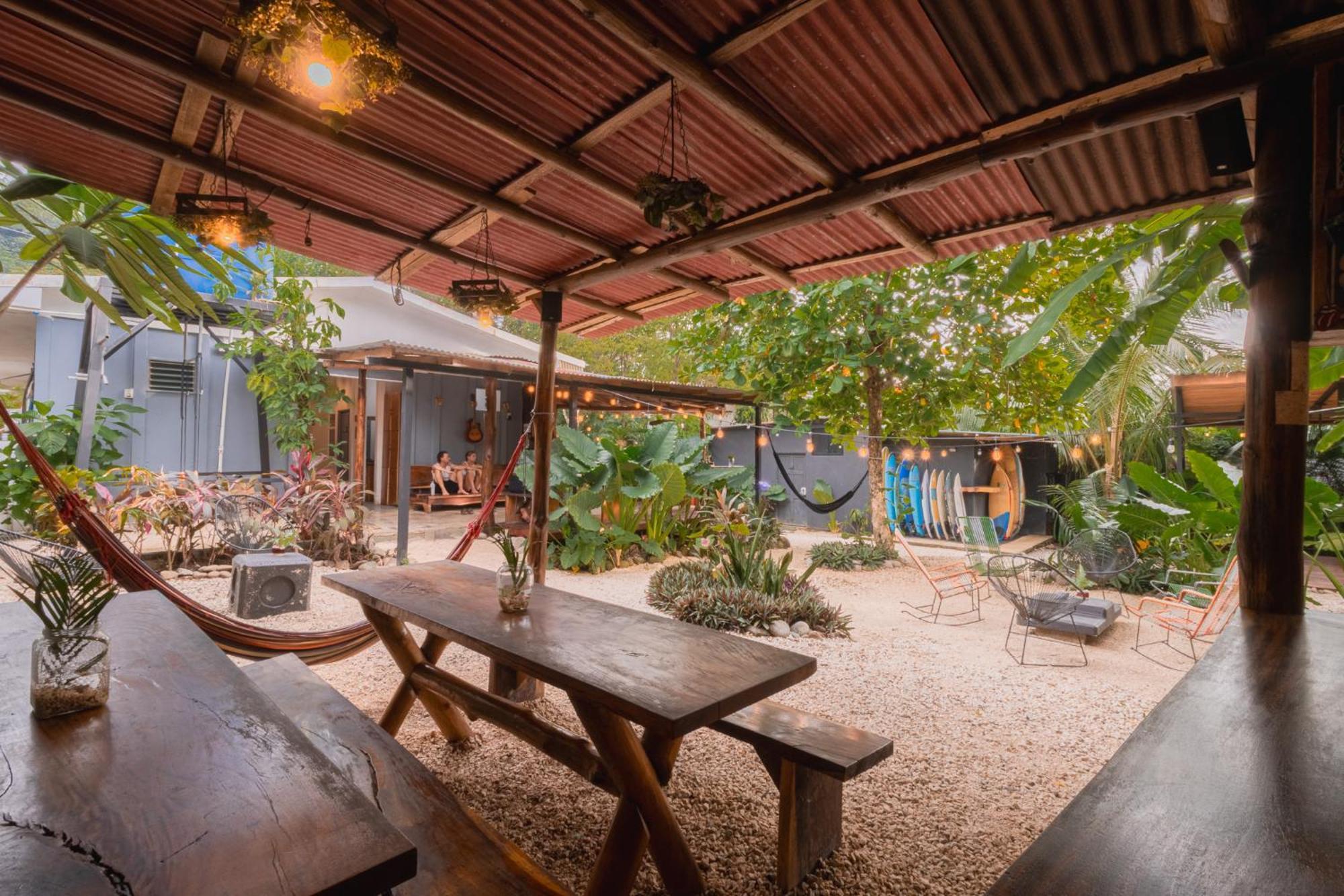 Akih Pods Hostel Playa Santa Teresa  Extérieur photo