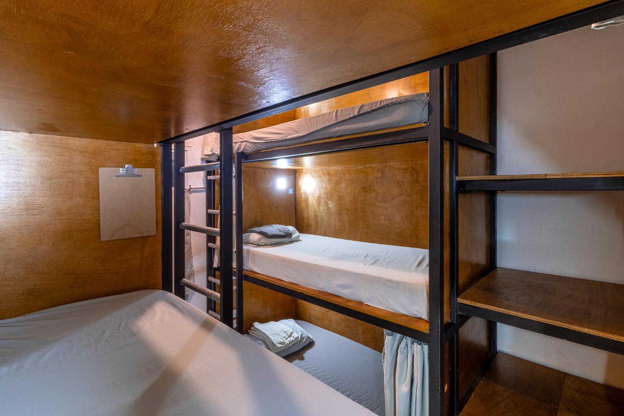 Akih Pods Hostel Playa Santa Teresa  Extérieur photo