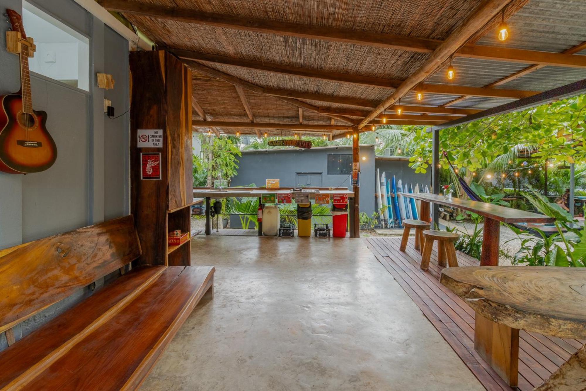 Akih Pods Hostel Playa Santa Teresa  Extérieur photo