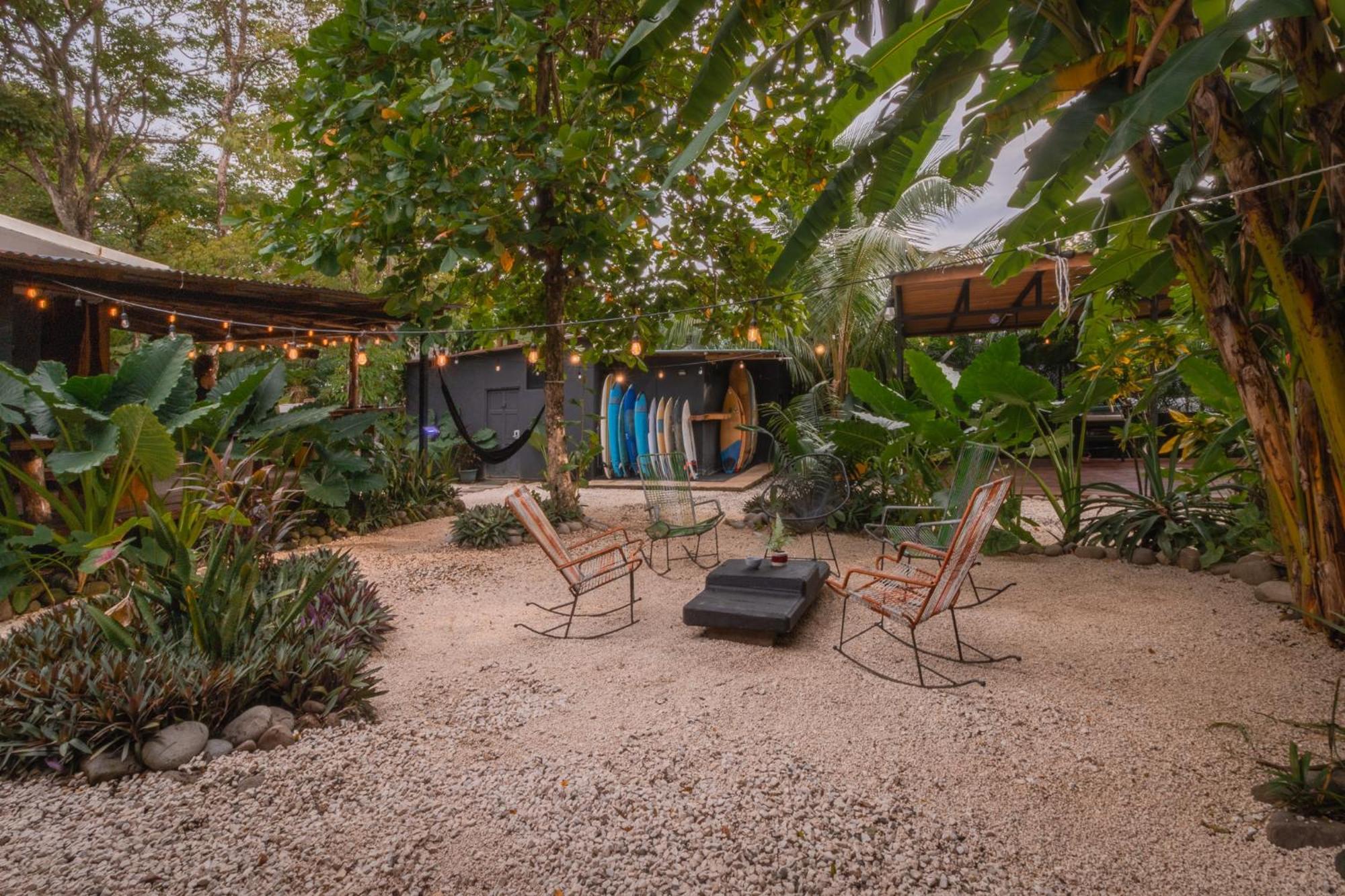 Akih Pods Hostel Playa Santa Teresa  Extérieur photo