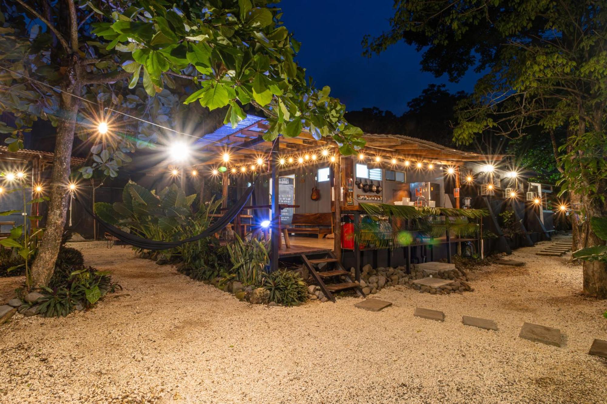 Akih Pods Hostel Playa Santa Teresa  Extérieur photo