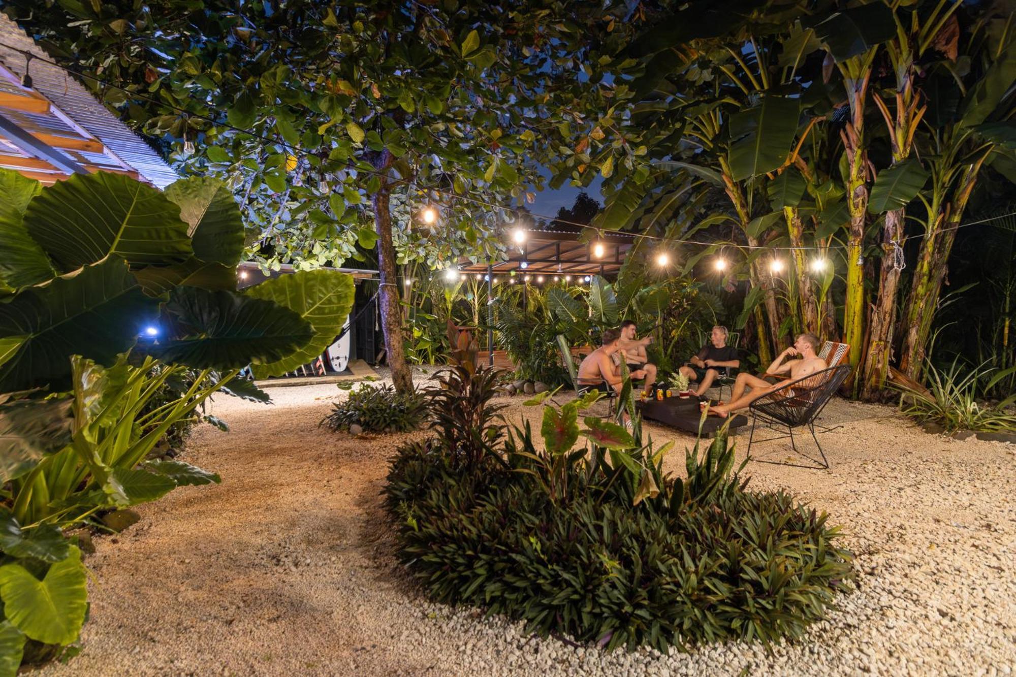 Akih Pods Hostel Playa Santa Teresa  Extérieur photo